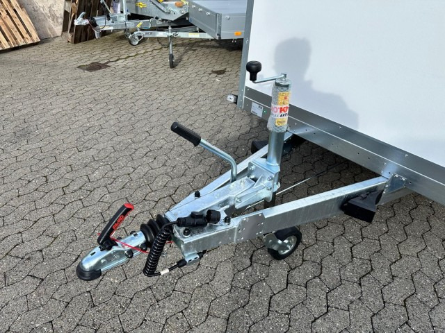 Brenderup Cargo Dynamic CD300TBD2000 Türe, Kofferanhänger 2,0 to. 300x153x185cm - Umpikori perävaunu: kuva Brenderup Cargo Dynamic CD300TBD2000 Türe, Kofferanhänger 2,0 to. 300x153x185cm - Umpikori perävaunu Brenderup Cargo Dynamic CD300TBD2000 Türe, Kofferanhänger 2,0 to. 300x153x185cm - Umpikori perävaunu: kuva Brenderup Cargo Dynamic CD300TBD2000 Türe, Kofferanhänger 2,0 to. 300x153x185cm - Umpikori perävaunu