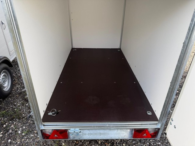 Cheval Liberte Debon Kofferanhänger C220 Roadster 2250 x 1170 x 1190 mm, 750 kg - Peräkärry: kuva Cheval Liberte Debon Kofferanhänger C220 Roadster 2250 x 1170 x 1190 mm, 750 kg - Peräkärry Cheval Liberte Debon Kofferanhänger C220 Roadster 2250 x 1170 x 1190 mm, 750 kg - Peräkärry: kuva Cheval Liberte Debon Kofferanhänger C220 Roadster 2250 x 1170 x 1190 mm, 750 kg - Peräkärry