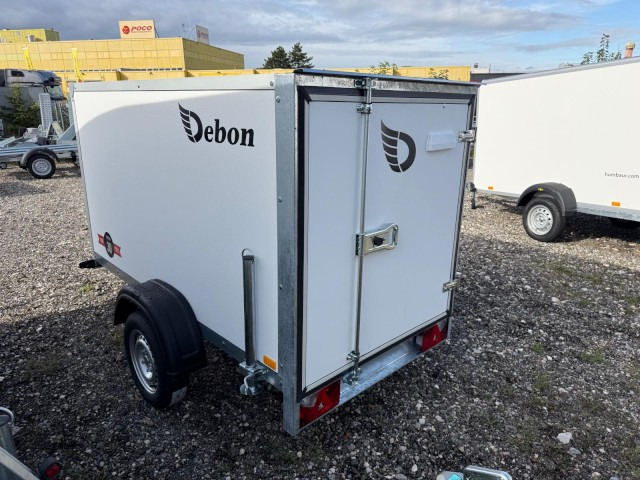 Cheval Liberte Debon Kofferanhänger C220 Roadster 2250 x 1170 x 1190 mm, 750 kg - Peräkärry: kuva Cheval Liberte Debon Kofferanhänger C220 Roadster 2250 x 1170 x 1190 mm, 750 kg - Peräkärry Cheval Liberte Debon Kofferanhänger C220 Roadster 2250 x 1170 x 1190 mm, 750 kg - Peräkärry: kuva Cheval Liberte Debon Kofferanhänger C220 Roadster 2250 x 1170 x 1190 mm, 750 kg - Peräkärry