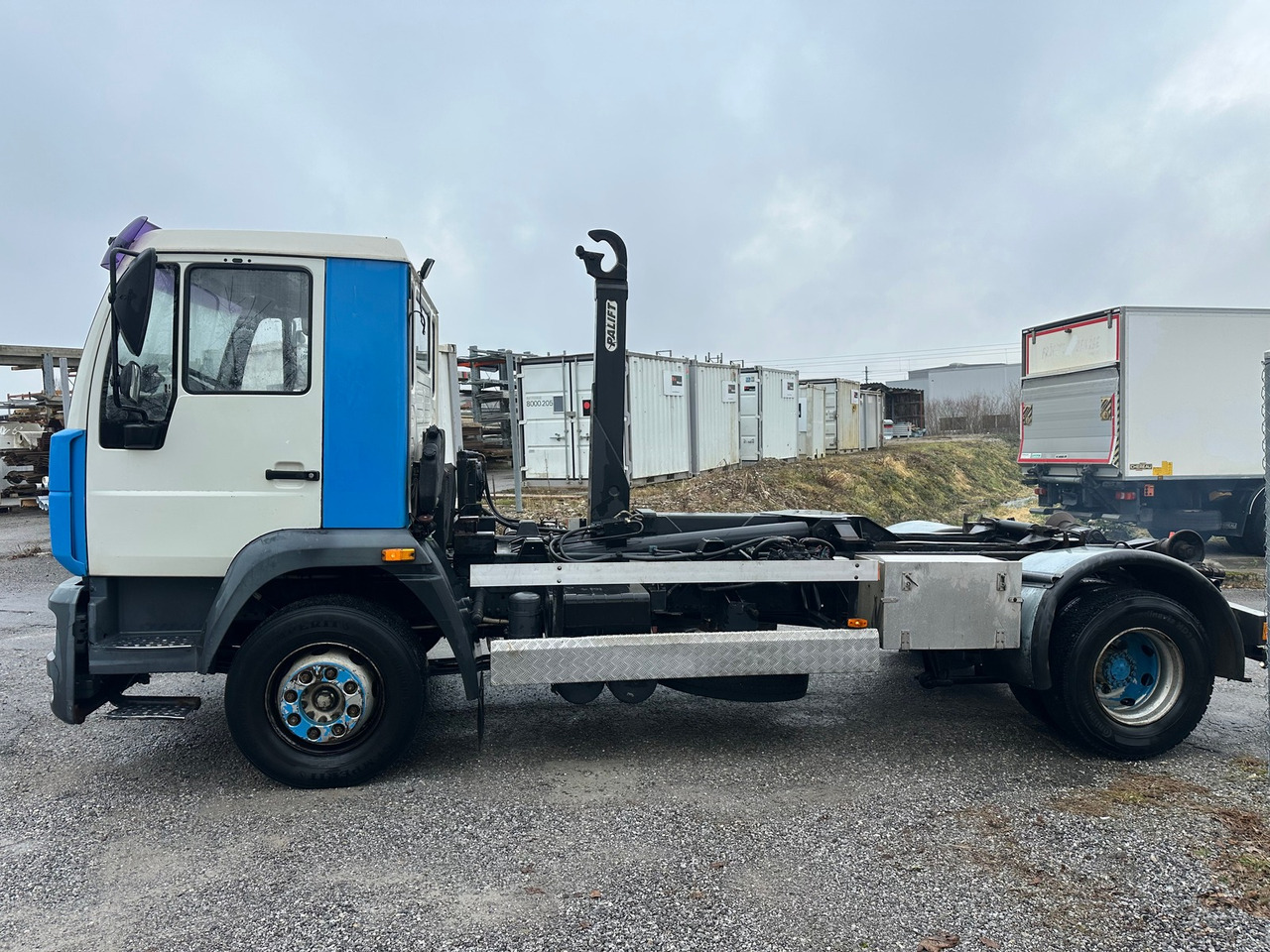 MAN 14.255 LLC - Koukkulava kuorma-auto: kuva MAN 14.255 LLC - Koukkulava kuorma-auto MAN 14.255 LLC - Koukkulava kuorma-auto: kuva MAN 14.255 LLC - Koukkulava kuorma-auto