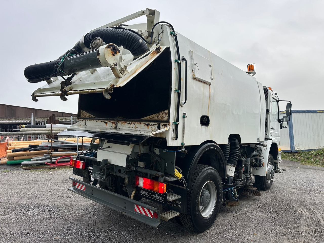 MERCEDES-BENZ Atego 1823 4x4 Faun 7m3 - Lakaisuauto: kuva MERCEDES-BENZ Atego 1823 4x4 Faun 7m3 - Lakaisuauto MERCEDES-BENZ Atego 1823 4x4 Faun 7m3 - Lakaisuauto: kuva MERCEDES-BENZ Atego 1823 4x4 Faun 7m3 - Lakaisuauto