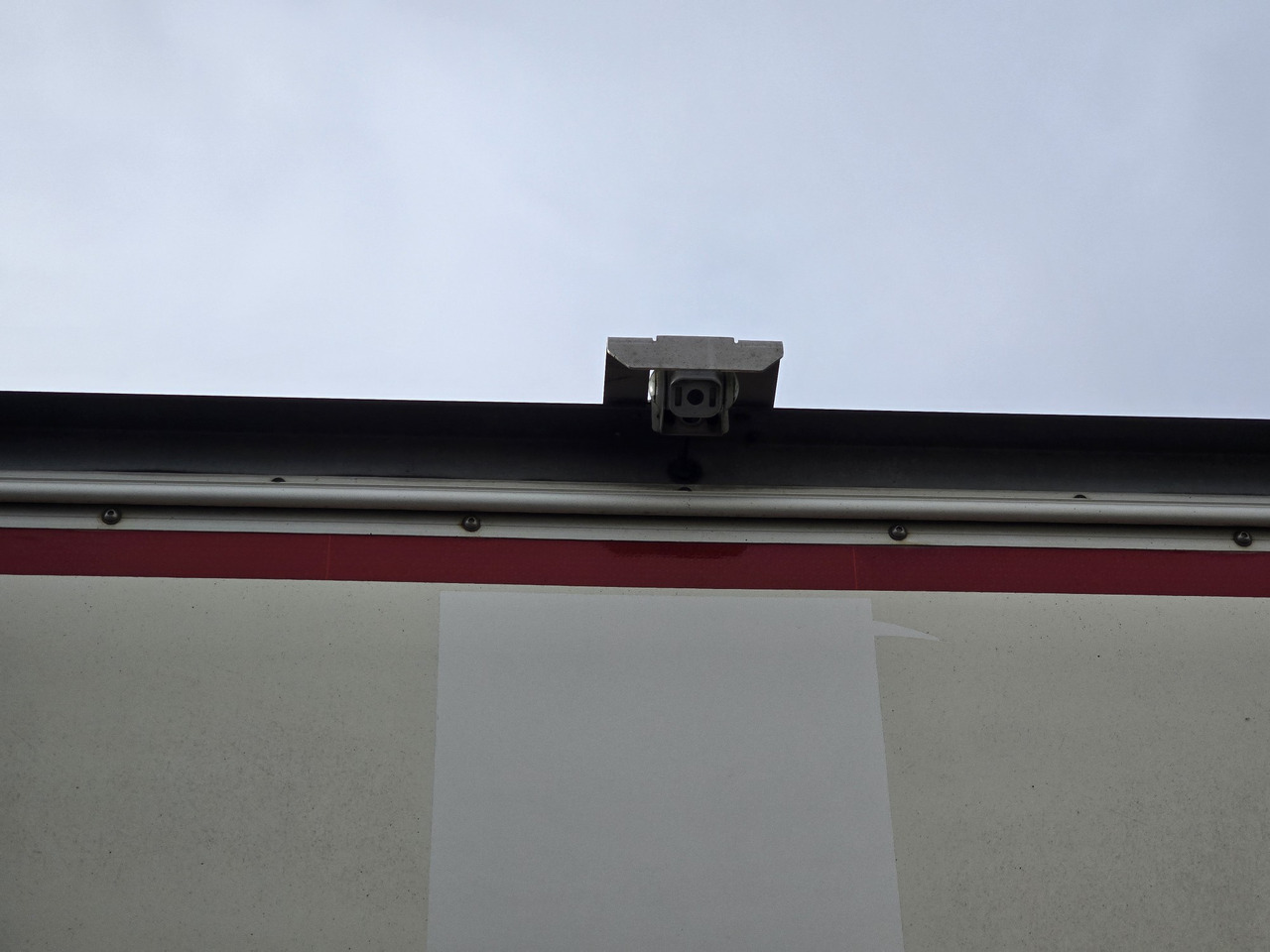 Umpikori kuorma-auto MERCEDES-BENZ Atego 1218 - Box - LIFT - SIDE DOOR - ADR: kuva Umpikori kuorma-auto MERCEDES-BENZ Atego 1218 - Box - LIFT - SIDE DOOR - ADR