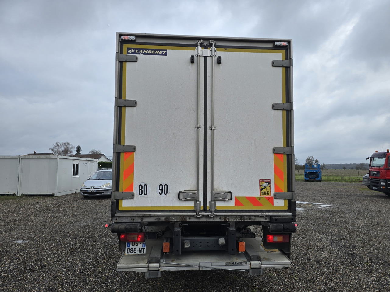 VOLVO FM 370 - ThermoKing - meat Rail - Refrigeraattori kuorma-auto: kuva VOLVO FM 370 - ThermoKing - meat Rail - Refrigeraattori kuorma-auto VOLVO FM 370 - ThermoKing - meat Rail - Refrigeraattori kuorma-auto: kuva VOLVO FM 370 - ThermoKing - meat Rail - Refrigeraattori kuorma-auto