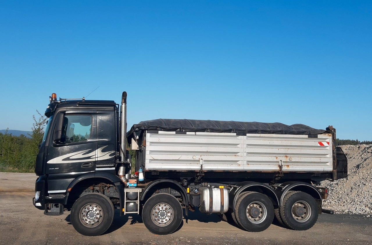 Mercedes-Benz AROCS 3245 8x4 Bordmatic/ THERMO/ CRAMARO/ AHK - Kippiauto kuorma-auto: kuva Mercedes-Benz AROCS 3245 8x4 Bordmatic/ THERMO/ CRAMARO/ AHK - Kippiauto kuorma-auto Mercedes-Benz AROCS 3245 8x4 Bordmatic/ THERMO/ CRAMARO/ AHK - Kippiauto kuorma-auto: kuva Mercedes-Benz AROCS 3245 8x4 Bordmatic/ THERMO/ CRAMARO/ AHK - Kippiauto kuorma-auto
