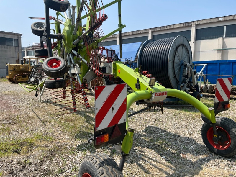 Claas Liner 1650 Twin - Pöyhin: kuva Claas Liner 1650 Twin - Pöyhin Claas Liner 1650 Twin - Pöyhin: kuva Claas Liner 1650 Twin - Pöyhin