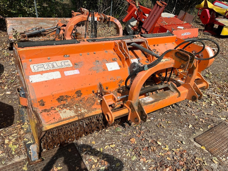 Falc AGILA 2300 - Kesantomurskain: kuva Falc AGILA 2300 - Kesantomurskain Falc AGILA 2300 - Kesantomurskain: kuva Falc AGILA 2300 - Kesantomurskain