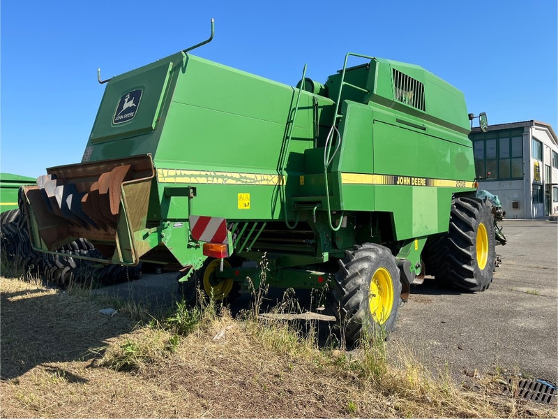 John Deere 2058 - Leikkuupuimuri: kuva John Deere 2058 - Leikkuupuimuri John Deere 2058 - Leikkuupuimuri: kuva John Deere 2058 - Leikkuupuimuri