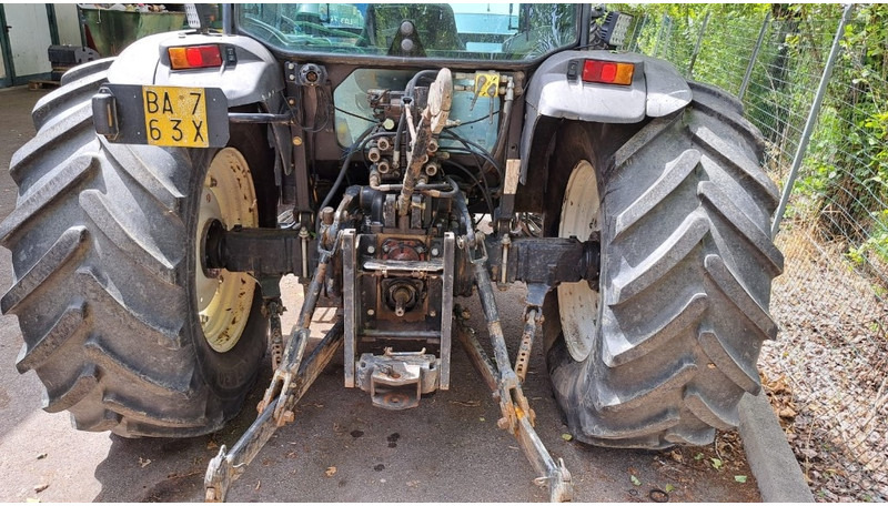 New Holland TN 95 D A - Traktori: kuva New Holland TN 95 D A - Traktori New Holland TN 95 D A - Traktori: kuva New Holland TN 95 D A - Traktori