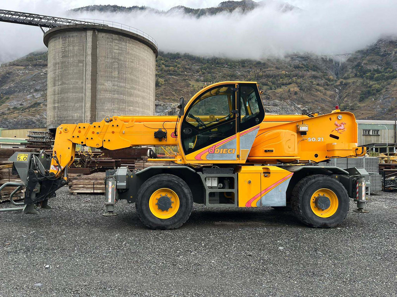 Dieci Pegasus 50.21 - Teleskooppikuormaaja: kuva Dieci Pegasus 50.21 - Teleskooppikuormaaja Dieci Pegasus 50.21 - Teleskooppikuormaaja: kuva Dieci Pegasus 50.21 - Teleskooppikuormaaja
