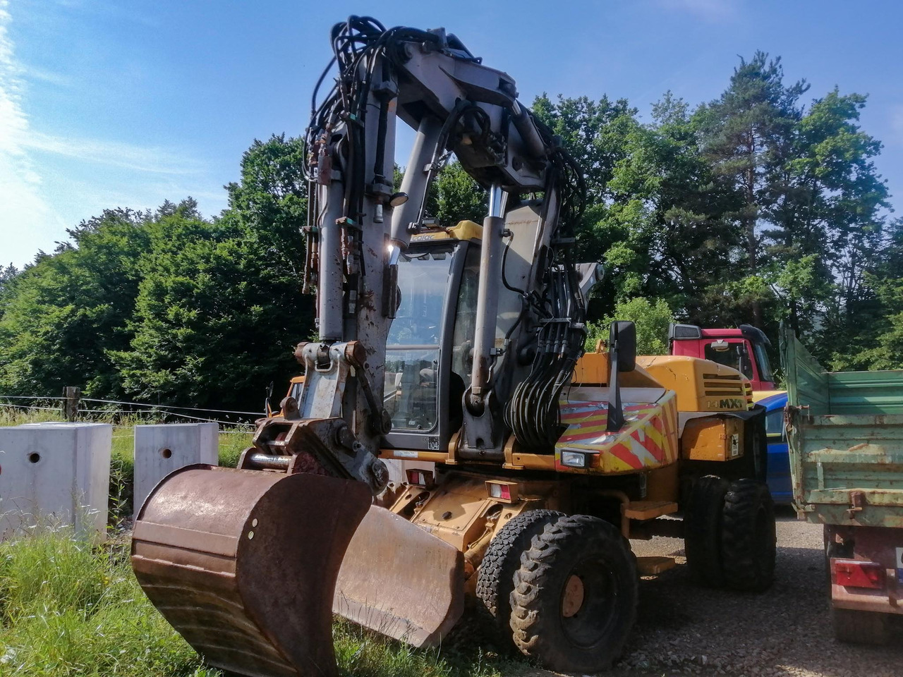 MECALAC 14 MXT - Pyöräalustainen kaivinkone: kuva MECALAC 14 MXT - Pyöräalustainen kaivinkone MECALAC 14 MXT - Pyöräalustainen kaivinkone: kuva MECALAC 14 MXT - Pyöräalustainen kaivinkone