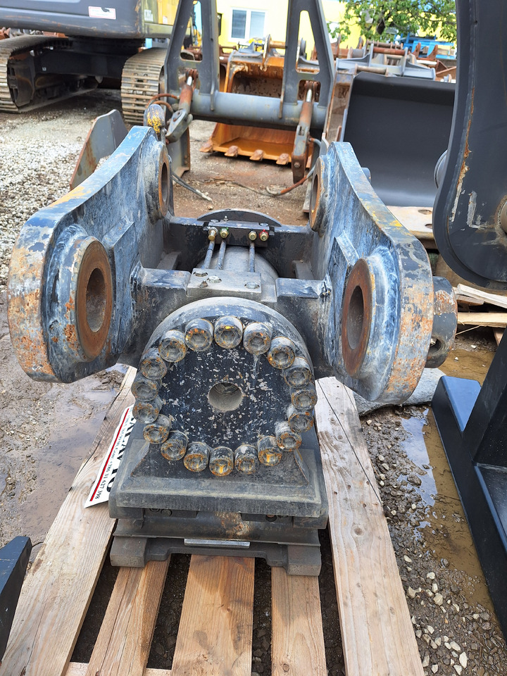 Powertilt Lehnhoff MS21 for 18-25 ton excavators - Rototilt - Kaivuri: kuva  Powertilt Lehnhoff MS21 for 18-25 ton excavators - Rototilt - Kaivuri Powertilt Lehnhoff MS21 for 18-25 ton excavators - Rototilt - Kaivuri: kuva  Powertilt Lehnhoff MS21 for 18-25 ton excavators - Rototilt - Kaivuri
