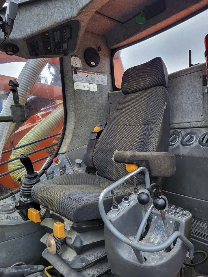 Tamrock Ranger 500-2 - Porakone: kuva Tamrock Ranger 500-2 - Porakone Tamrock Ranger 500-2 - Porakone: kuva Tamrock Ranger 500-2 - Porakone