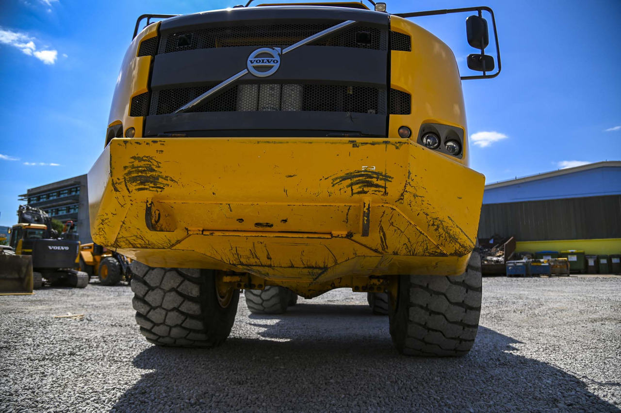 Nivelkippiauto VOLVO A40F: kuva Nivelkippiauto VOLVO A40F Nivelkippiauto VOLVO A40F: kuva Nivelkippiauto VOLVO A40F