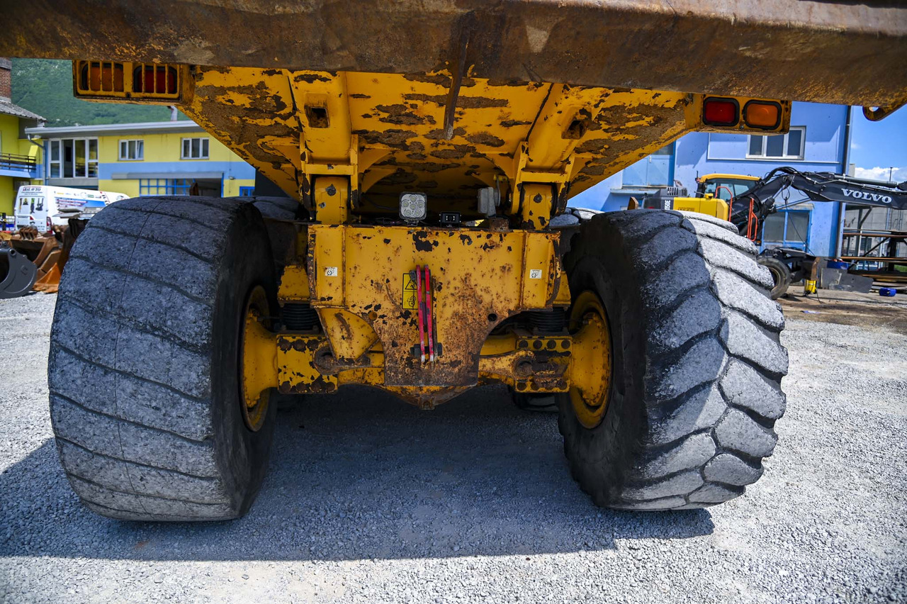 Nivelkippiauto VOLVO A40F: kuva Nivelkippiauto VOLVO A40F Nivelkippiauto VOLVO A40F: kuva Nivelkippiauto VOLVO A40F