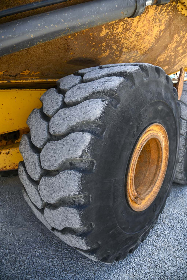 Nivelkippiauto VOLVO A40F: kuva Nivelkippiauto VOLVO A40F Nivelkippiauto VOLVO A40F: kuva Nivelkippiauto VOLVO A40F