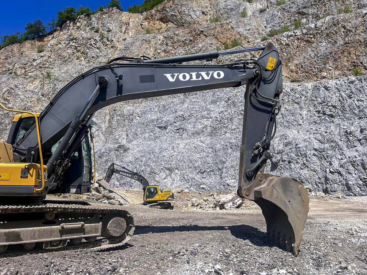 VOLVO EC220D - Telakaivukone: kuva VOLVO EC220D - Telakaivukone VOLVO EC220D - Telakaivukone: kuva VOLVO EC220D - Telakaivukone