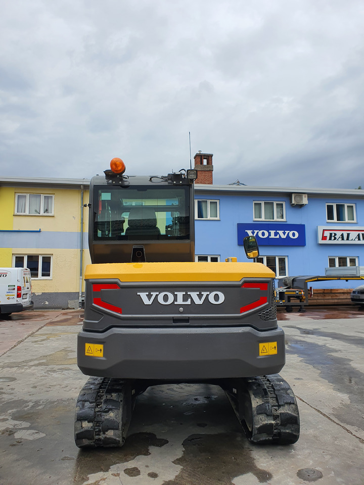 VOLVO EC60E - Minikuormaaja: kuva VOLVO EC60E - Minikuormaaja VOLVO EC60E - Minikuormaaja: kuva VOLVO EC60E - Minikuormaaja