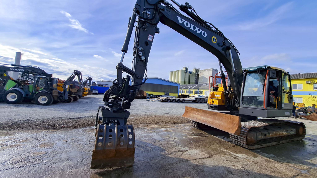 VOLVO ECR235EL - Telakaivukone: kuva VOLVO ECR235EL - Telakaivukone VOLVO ECR235EL - Telakaivukone: kuva VOLVO ECR235EL - Telakaivukone