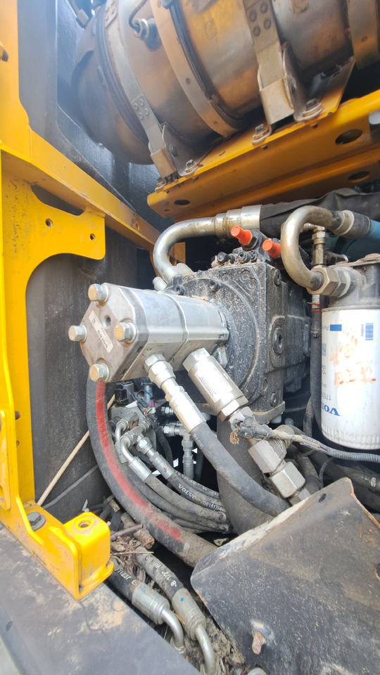 VOLVO EWR150E - Pyöräalustainen kaivinkone: kuva VOLVO EWR150E - Pyöräalustainen kaivinkone VOLVO EWR150E - Pyöräalustainen kaivinkone: kuva VOLVO EWR150E - Pyöräalustainen kaivinkone