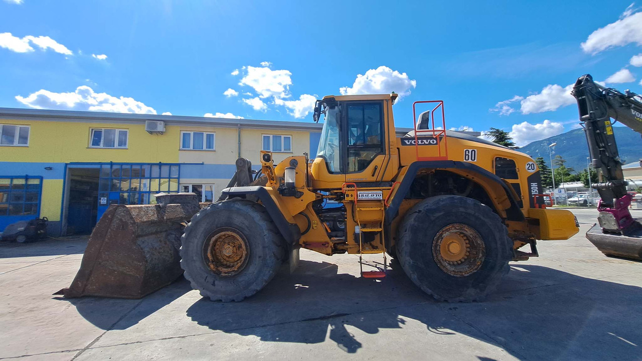 VOLVO L150H - Pyöräkuormaaja: kuva VOLVO L150H - Pyöräkuormaaja VOLVO L150H - Pyöräkuormaaja: kuva VOLVO L150H - Pyöräkuormaaja