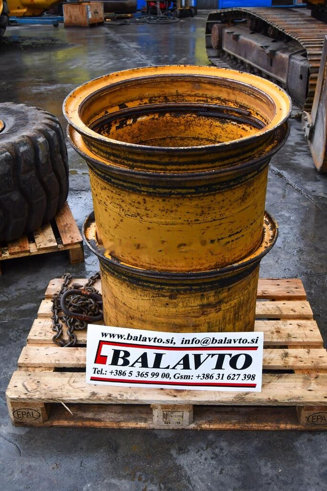Volvo 4400, 6300, L90, L90B, L70 - Vanne: kuva Volvo 4400, 6300, L90, L90B, L70 - Vanne Volvo 4400, 6300, L90, L90B, L70 - Vanne: kuva Volvo 4400, 6300, L90, L90B, L70 - Vanne