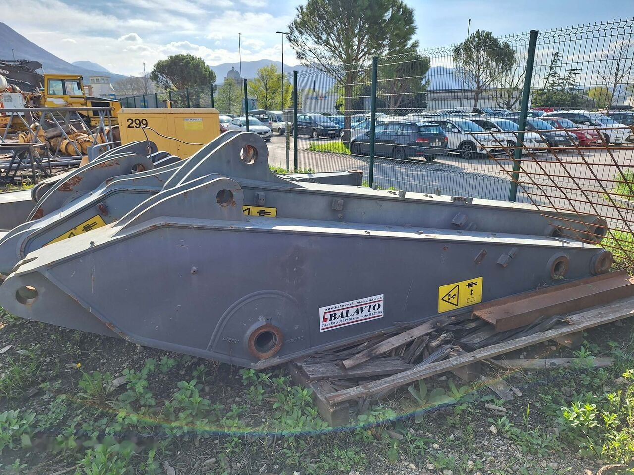 Volvo dipper arm 2600 mm 14577191 Volvo EC300D, EC300E - Puomi - Kaivuri: kuva Volvo dipper arm 2600 mm 14577191 Volvo EC300D, EC300E - Puomi - Kaivuri Volvo dipper arm 2600 mm 14577191 Volvo EC300D, EC300E - Puomi - Kaivuri: kuva Volvo dipper arm 2600 mm 14577191 Volvo EC300D, EC300E - Puomi - Kaivuri