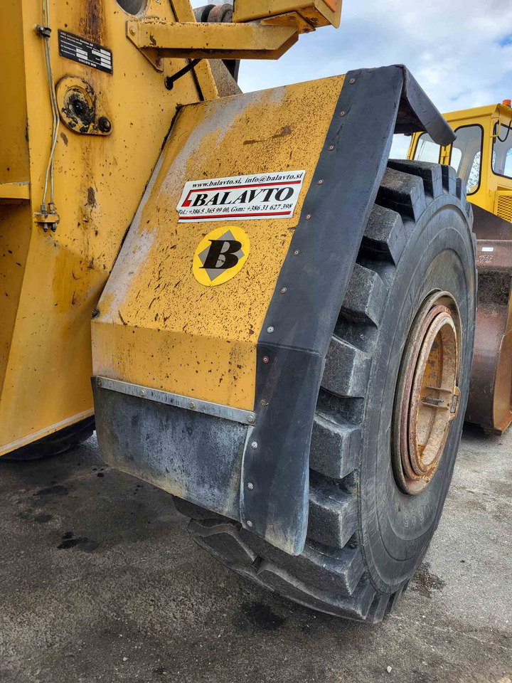 Volvo front fenders - Lokasuoja - Kuormaaja: kuva Volvo front fenders - Lokasuoja - Kuormaaja Volvo front fenders - Lokasuoja - Kuormaaja: kuva Volvo front fenders - Lokasuoja - Kuormaaja