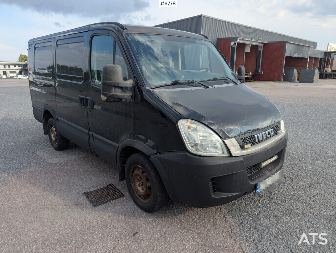 Box Truck Iveco Daily 29L12A V-300 - Pakettiauto: kuva Box Truck Iveco Daily 29L12A V-300 - Pakettiauto Box Truck Iveco Daily 29L12A V-300 - Pakettiauto: kuva Box Truck Iveco Daily 29L12A V-300 - Pakettiauto