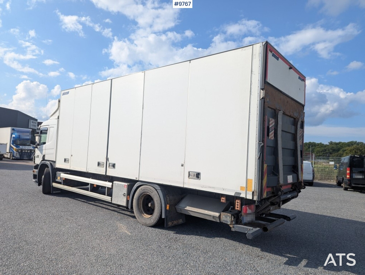 Box Truck Scania P320 4X2 with tail lift - Umpikori kuorma-auto: kuva Box Truck Scania P320 4X2 with tail lift - Umpikori kuorma-auto Box Truck Scania P320 4X2 with tail lift - Umpikori kuorma-auto: kuva Box Truck Scania P320 4X2 with tail lift - Umpikori kuorma-auto