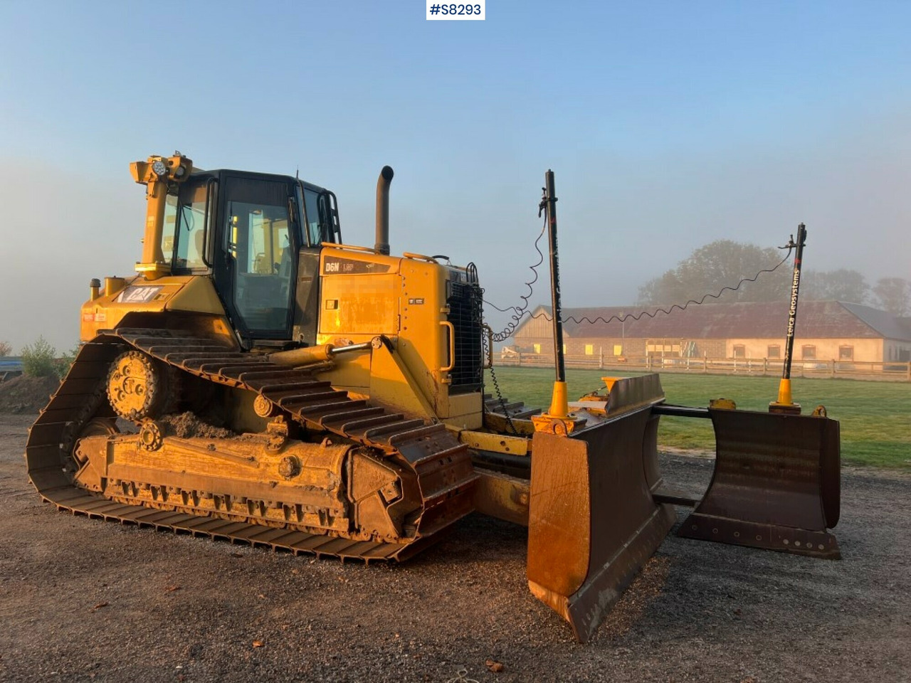 CAT CRAWLER DOZER D6N LGP with Icon gps80 Leica digging system (SEE VIDEO) - Puskutraktori: kuva CAT CRAWLER DOZER D6N LGP with Icon gps80 Leica digging system (SEE VIDEO) - Puskutraktori CAT CRAWLER DOZER D6N LGP with Icon gps80 Leica digging system (SEE VIDEO) - Puskutraktori: kuva CAT CRAWLER DOZER D6N LGP with Icon gps80 Leica digging system (SEE VIDEO) - Puskutraktori
