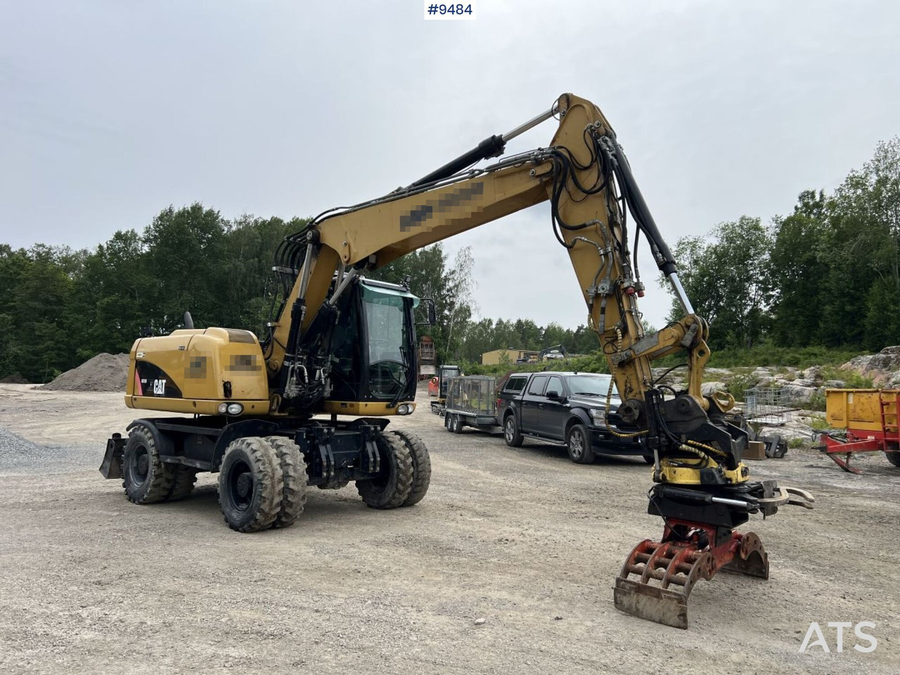 CAT M313D with tipping wagon and attachments (VIDEO) - Pyöräalustainen kaivinkone: kuva CAT M313D with tipping wagon and attachments (VIDEO) - Pyöräalustainen kaivinkone CAT M313D with tipping wagon and attachments (VIDEO) - Pyöräalustainen kaivinkone: kuva CAT M313D with tipping wagon and attachments (VIDEO) - Pyöräalustainen kaivinkone