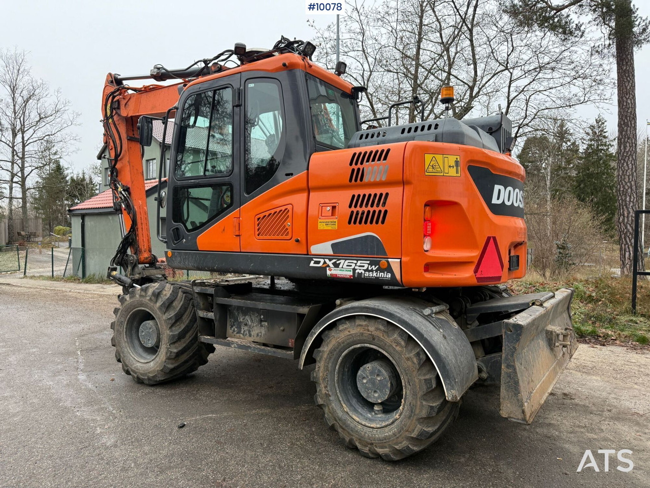 Doosan DX165W-5 Wheeled excavator (VIDEO) - Pyöräalustainen kaivinkone: kuva Doosan DX165W-5 Wheeled excavator (VIDEO) - Pyöräalustainen kaivinkone Doosan DX165W-5 Wheeled excavator (VIDEO) - Pyöräalustainen kaivinkone: kuva Doosan DX165W-5 Wheeled excavator (VIDEO) - Pyöräalustainen kaivinkone