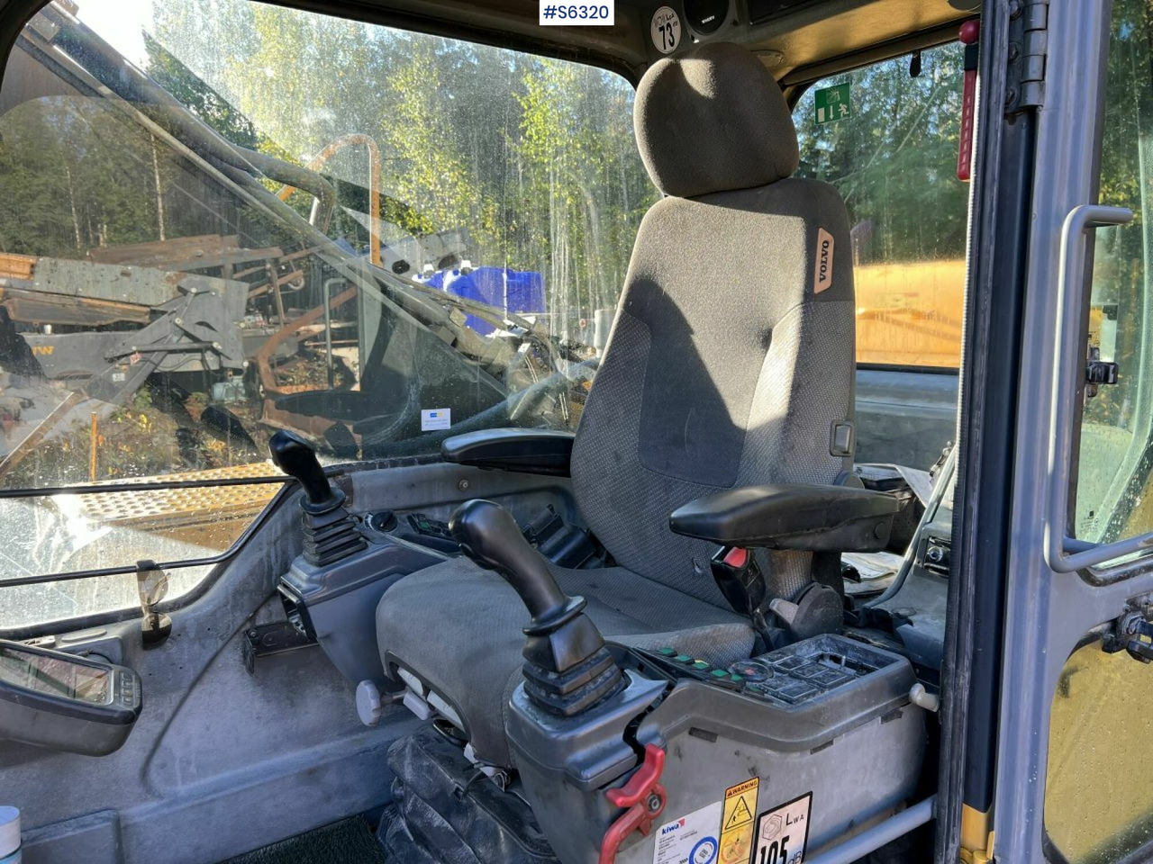 EXCAVATOR VOLVO EC360 BLC, See video - Kaivuri: kuva  EXCAVATOR VOLVO EC360 BLC, See video - Kaivuri EXCAVATOR VOLVO EC360 BLC, See video - Kaivuri: kuva  EXCAVATOR VOLVO EC360 BLC, See video - Kaivuri
