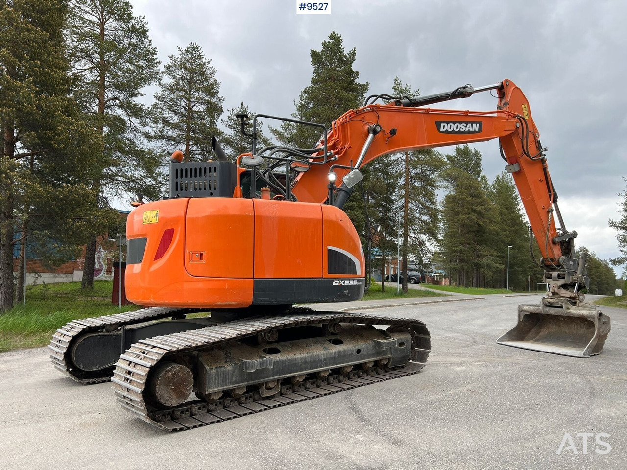Excavator Doosan DX235 LCR-5 with excavator system (SEE VIDEO) - Telakaivukone: kuva Excavator Doosan DX235 LCR-5 with excavator system (SEE VIDEO) - Telakaivukone Excavator Doosan DX235 LCR-5 with excavator system (SEE VIDEO) - Telakaivukone: kuva Excavator Doosan DX235 LCR-5 with excavator system (SEE VIDEO) - Telakaivukone