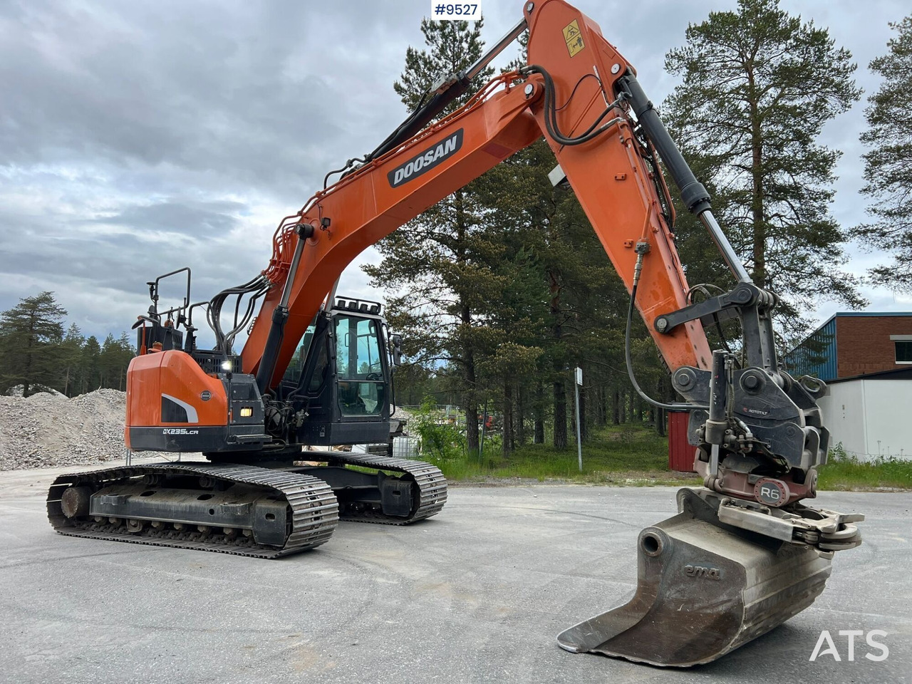 Excavator Doosan DX235 LCR-5 with excavator system (SEE VIDEO) - Telakaivukone: kuva Excavator Doosan DX235 LCR-5 with excavator system (SEE VIDEO) - Telakaivukone Excavator Doosan DX235 LCR-5 with excavator system (SEE VIDEO) - Telakaivukone: kuva Excavator Doosan DX235 LCR-5 with excavator system (SEE VIDEO) - Telakaivukone