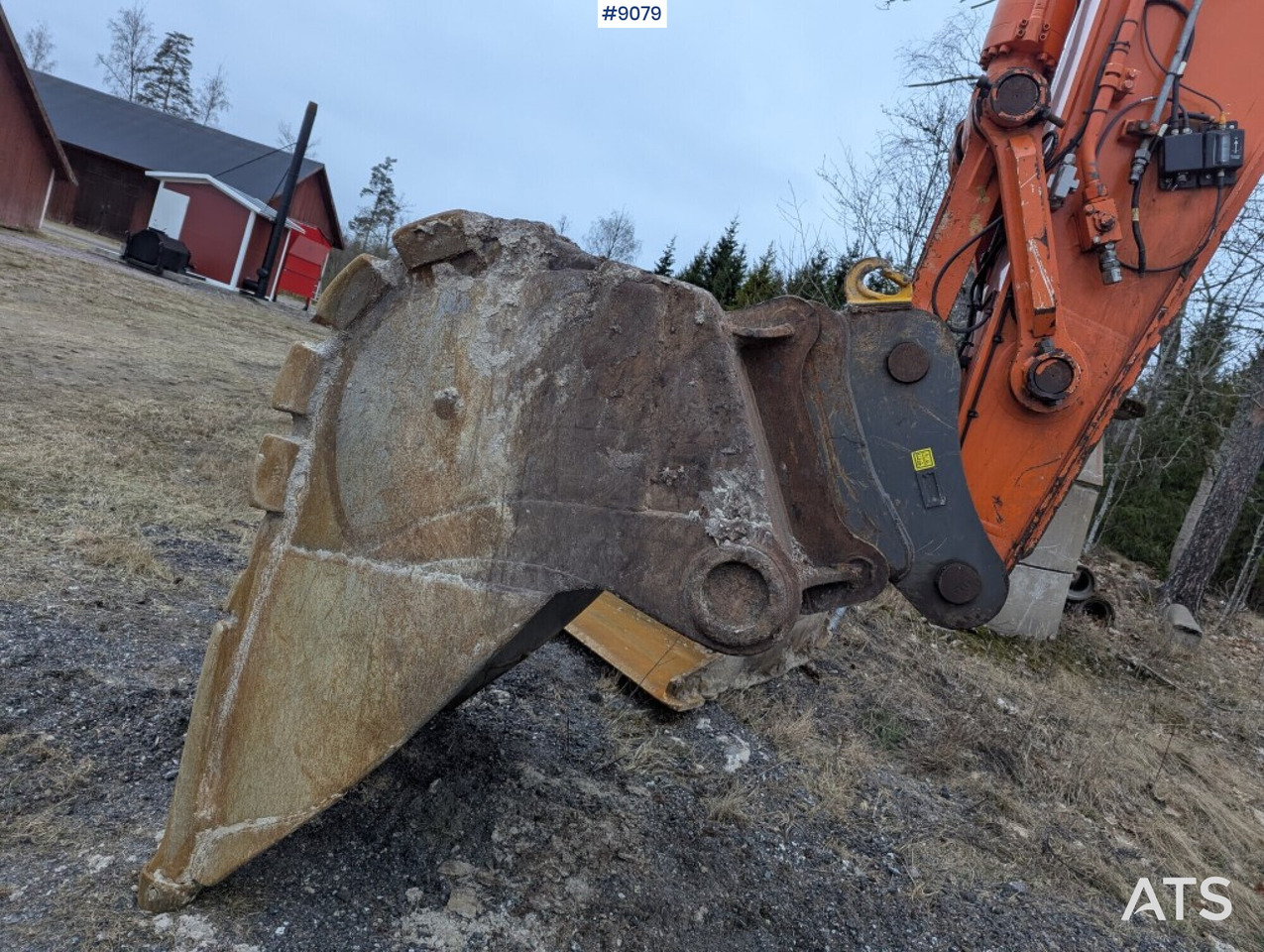 Excavator Hitachi ZX350LC-5B with bucket and digging system - Kaivuri: kuva Excavator Hitachi ZX350LC-5B with bucket and digging system - Kaivuri Excavator Hitachi ZX350LC-5B with bucket and digging system - Kaivuri: kuva Excavator Hitachi ZX350LC-5B with bucket and digging system - Kaivuri