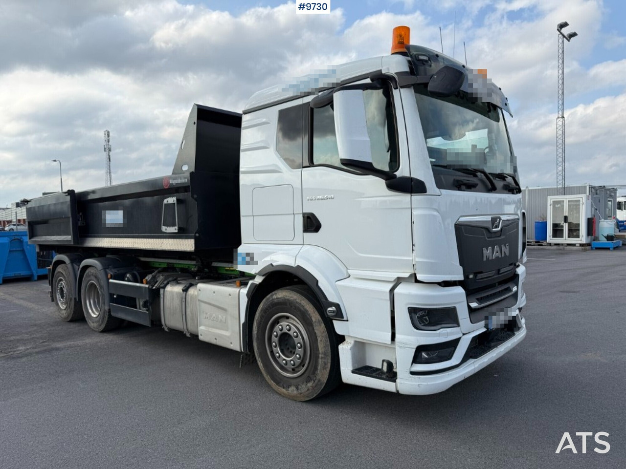 Hook lift MAN TGS 26.510 with crane flatbed and gravel flatbed - Koukkulava kuorma-auto: kuva Hook lift MAN TGS 26.510 with crane flatbed and gravel flatbed - Koukkulava kuorma-auto Hook lift MAN TGS 26.510 with crane flatbed and gravel flatbed - Koukkulava kuorma-auto: kuva Hook lift MAN TGS 26.510 with crane flatbed and gravel flatbed - Koukkulava kuorma-auto
