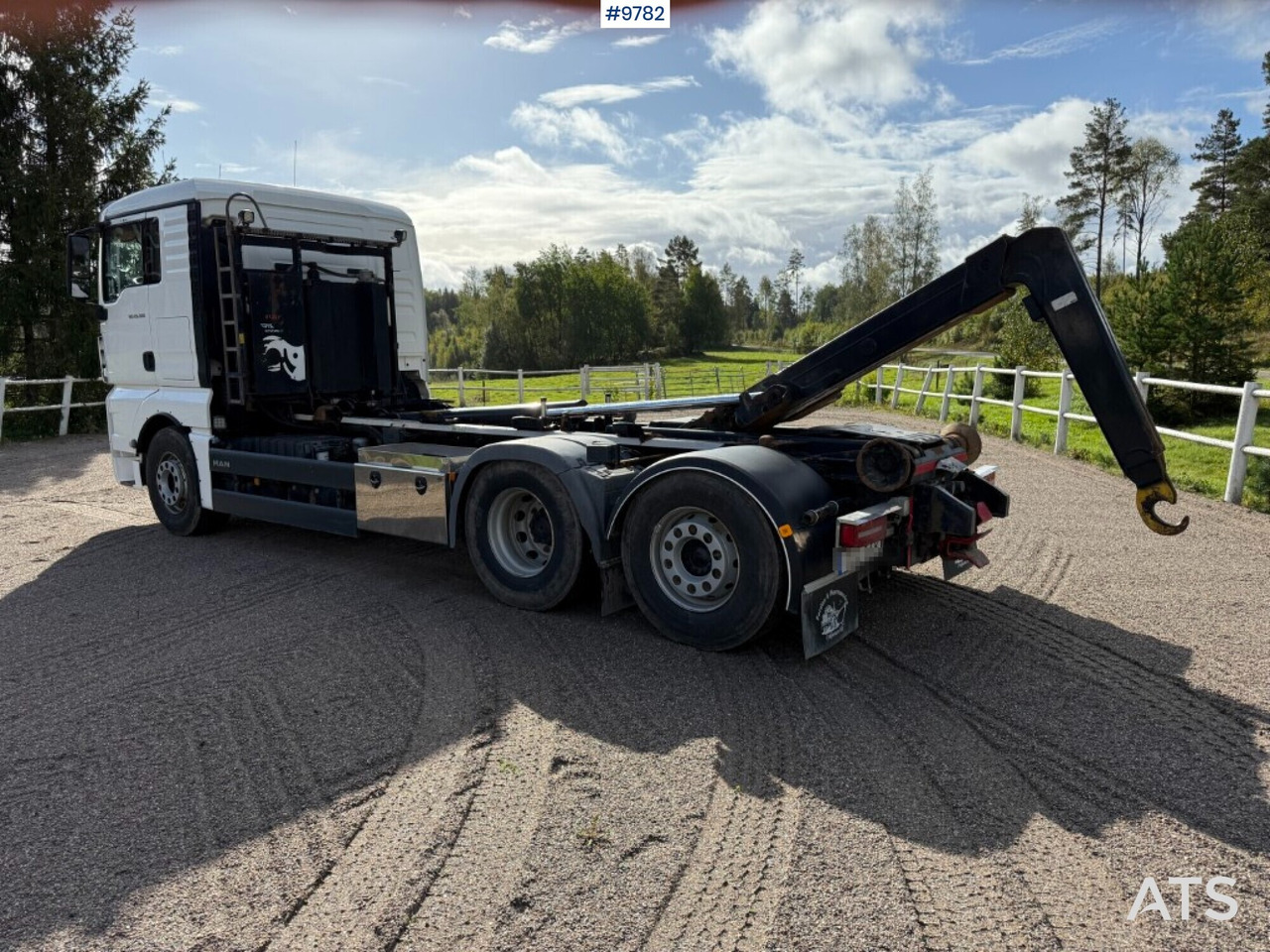 Hooklift Truck MAN TGX 26.500 6X2 - Koukkulava kuorma-auto: kuva Hooklift Truck MAN TGX 26.500 6X2 - Koukkulava kuorma-auto Hooklift Truck MAN TGX 26.500 6X2 - Koukkulava kuorma-auto: kuva Hooklift Truck MAN TGX 26.500 6X2 - Koukkulava kuorma-auto