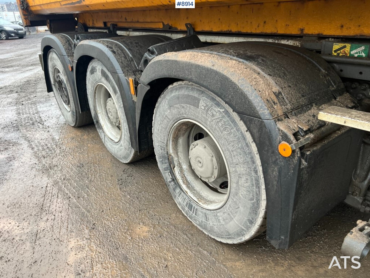 Koukkulava kuorma-auto Hooklift Truck Mercedes-Benz Arocs with plow attachments: kuva Koukkulava kuorma-auto Hooklift Truck Mercedes-Benz Arocs with plow attachments