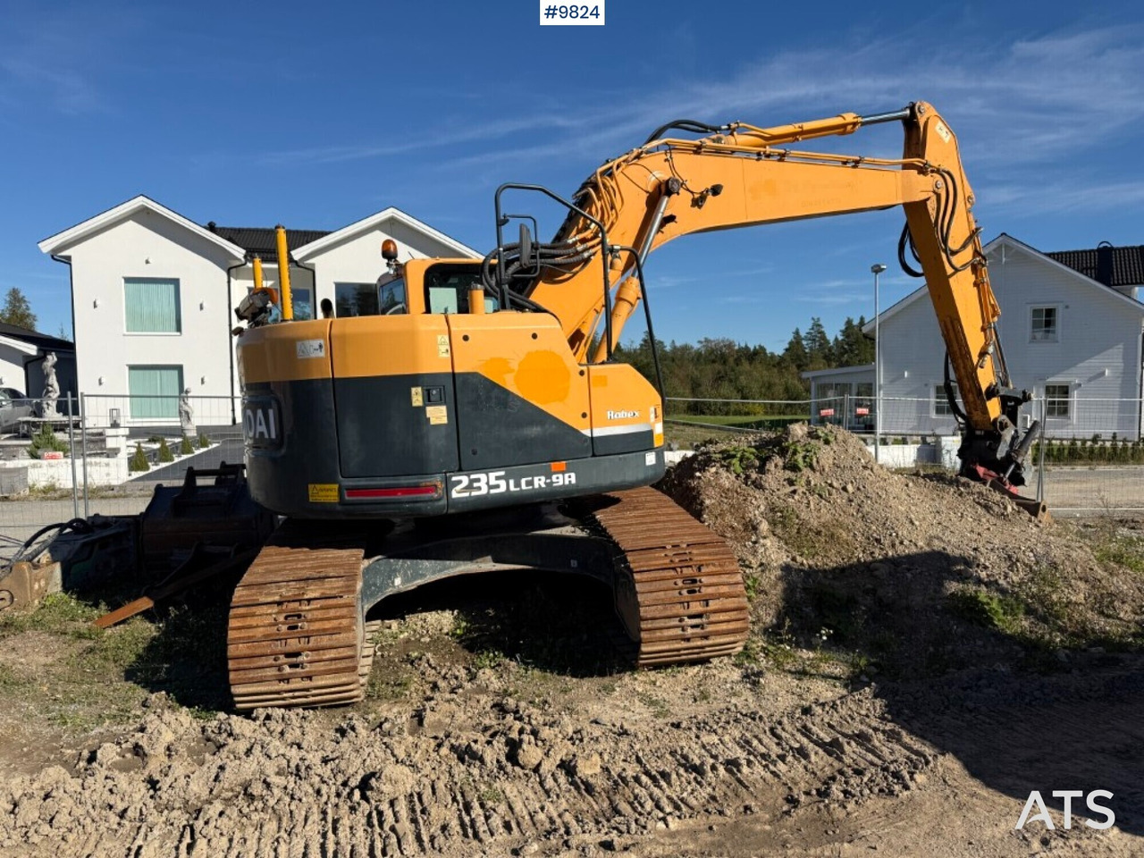 Hyundai Robex 235LCR-9A excavator - Telakaivukone: kuva Hyundai Robex 235LCR-9A excavator - Telakaivukone Hyundai Robex 235LCR-9A excavator - Telakaivukone: kuva Hyundai Robex 235LCR-9A excavator - Telakaivukone