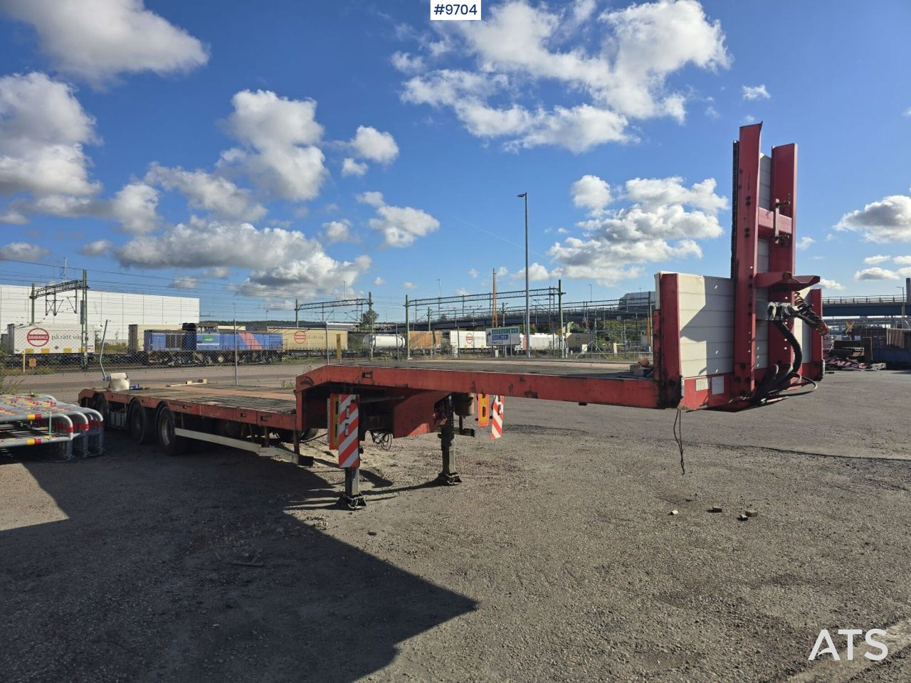 Jumbotrailer HRD NTG - Apuvaunu puoliperävaunu: kuva Jumbotrailer HRD NTG - Apuvaunu puoliperävaunu Jumbotrailer HRD NTG - Apuvaunu puoliperävaunu: kuva Jumbotrailer HRD NTG - Apuvaunu puoliperävaunu
