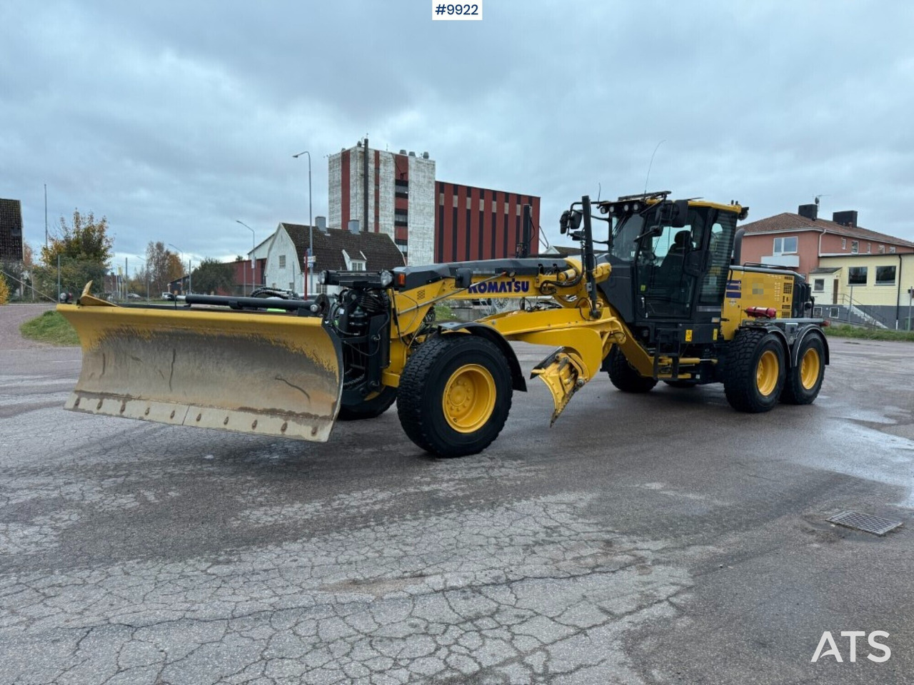 Komatsu GD675-7E0 motor grader with GPS - Tiehöylä: kuva Komatsu GD675-7E0 motor grader with GPS - Tiehöylä Komatsu GD675-7E0 motor grader with GPS - Tiehöylä: kuva Komatsu GD675-7E0 motor grader with GPS - Tiehöylä