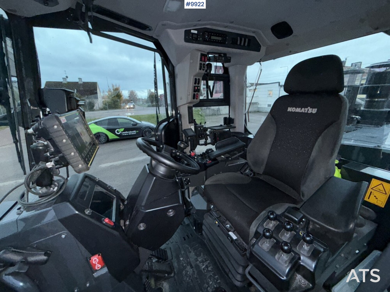 Komatsu GD675-7E0 motor grader with GPS - Tiehöylä: kuva Komatsu GD675-7E0 motor grader with GPS - Tiehöylä Komatsu GD675-7E0 motor grader with GPS - Tiehöylä: kuva Komatsu GD675-7E0 motor grader with GPS - Tiehöylä