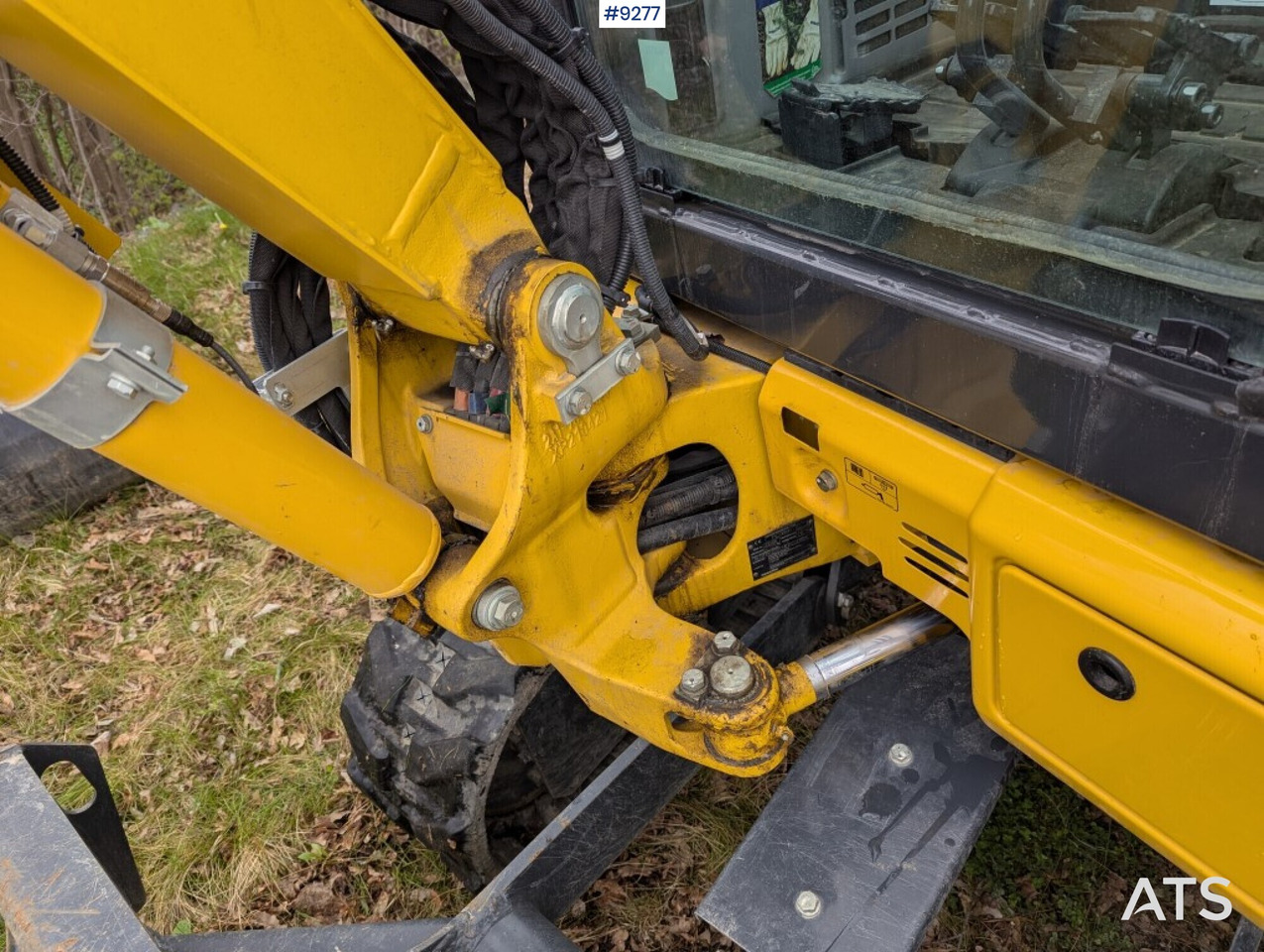 Minikuormaaja Mini Excavator Komatsu PC26MR (See Video): kuva Minikuormaaja Mini Excavator Komatsu PC26MR (See Video)