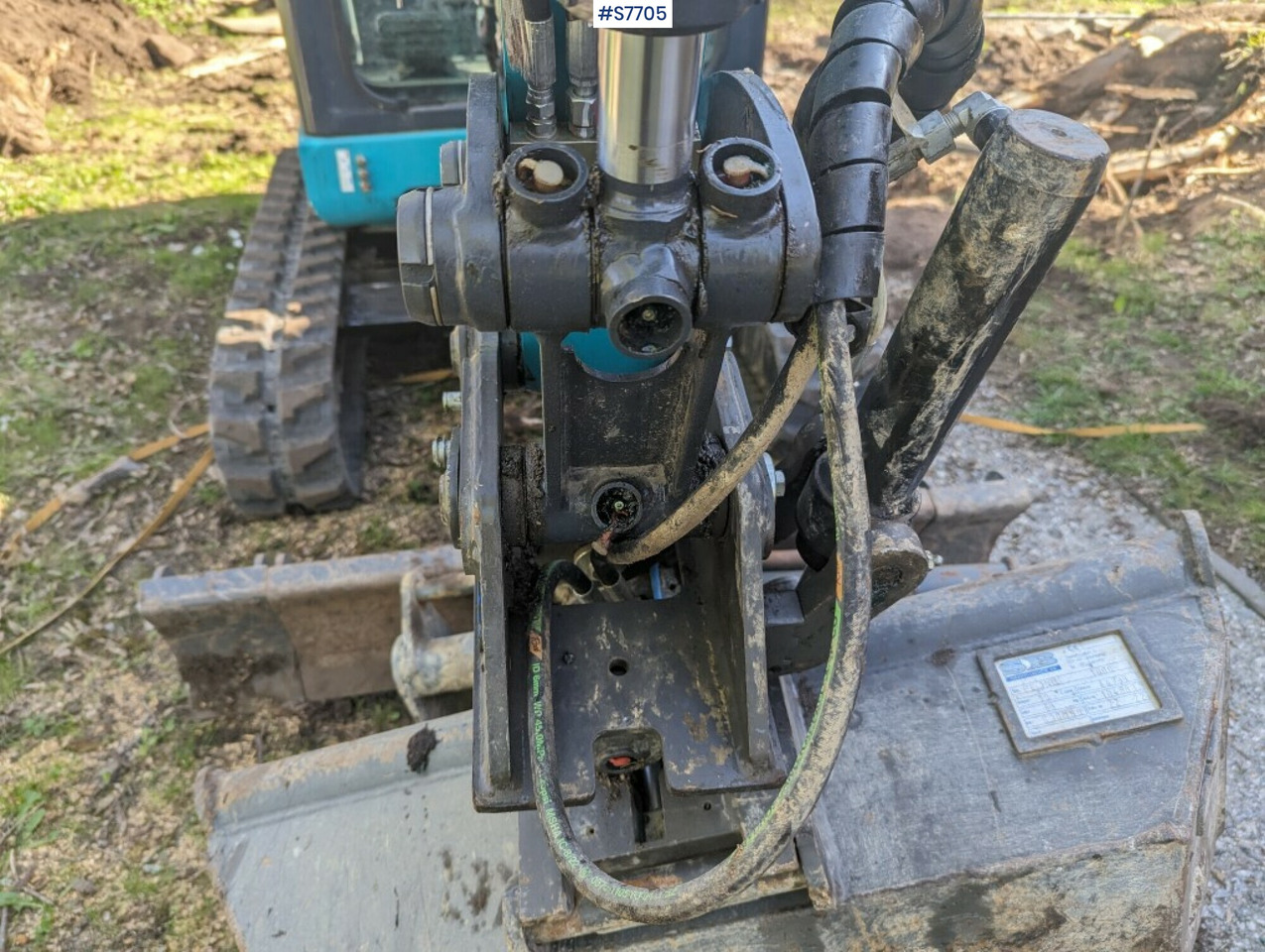 Mini excavator Sunward SWE20F with buckets SEE VIDEO - Kaivuri: kuva Mini excavator Sunward SWE20F with buckets SEE VIDEO - Kaivuri Mini excavator Sunward SWE20F with buckets SEE VIDEO - Kaivuri: kuva Mini excavator Sunward SWE20F with buckets SEE VIDEO - Kaivuri