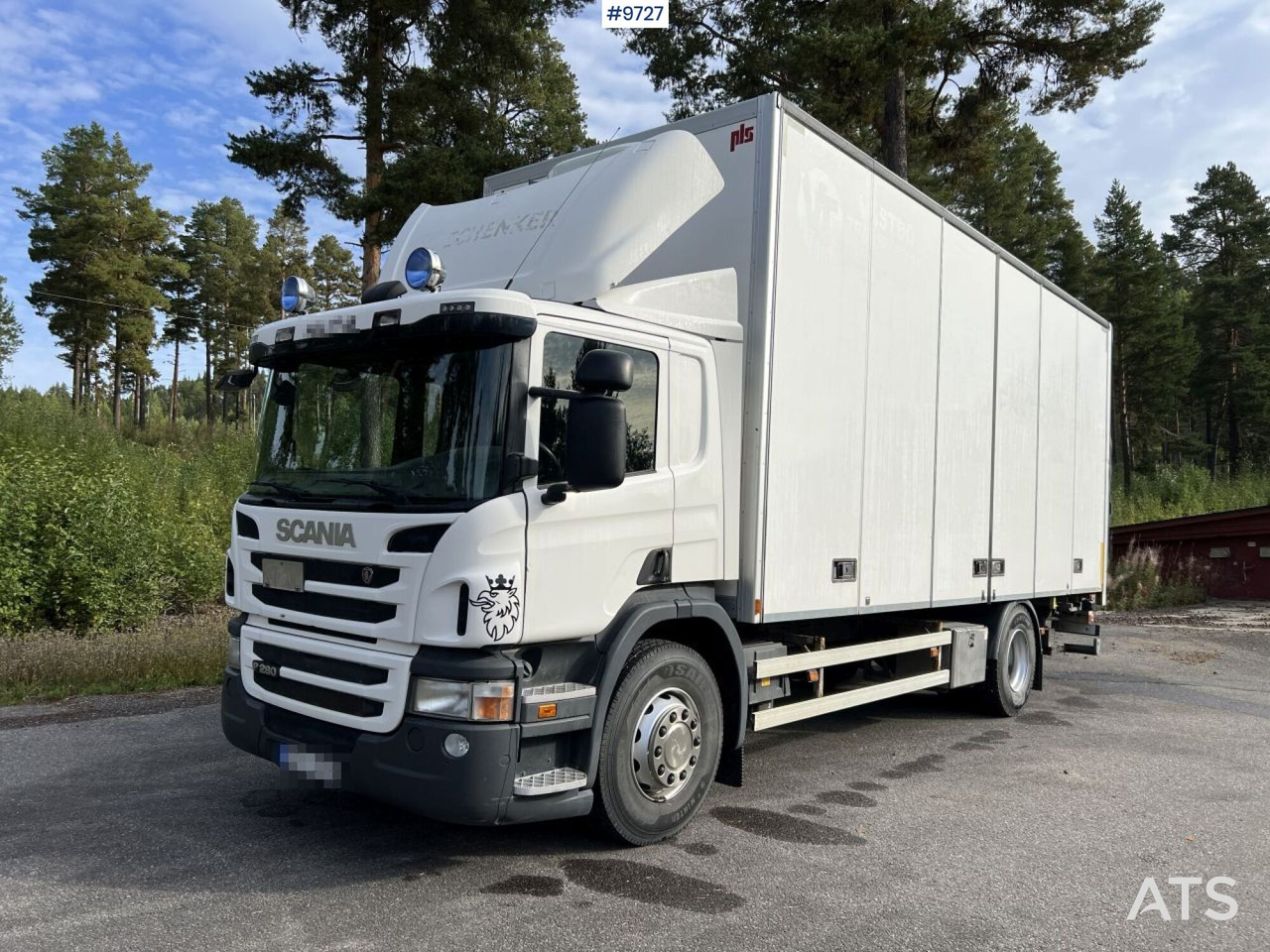 SCANIA P280 Box truck with tail lift - Umpikori kuorma-auto: kuva SCANIA P280 Box truck with tail lift - Umpikori kuorma-auto SCANIA P280 Box truck with tail lift - Umpikori kuorma-auto: kuva SCANIA P280 Box truck with tail lift - Umpikori kuorma-auto