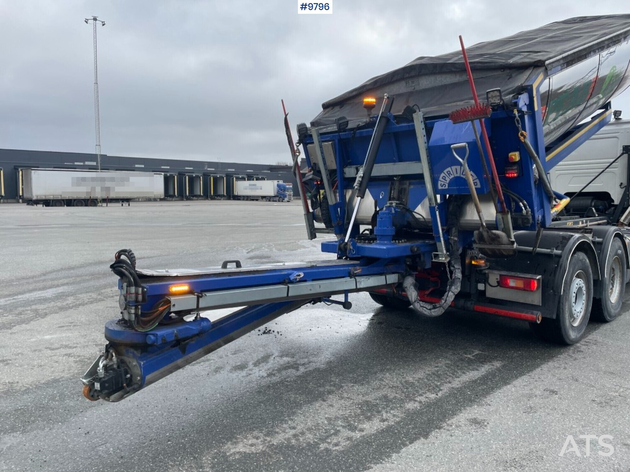 Kippiauto kuorma-auto Volvo FM 370 6x2 Spreader truck: kuva Kippiauto kuorma-auto Volvo FM 370 6x2 Spreader truck