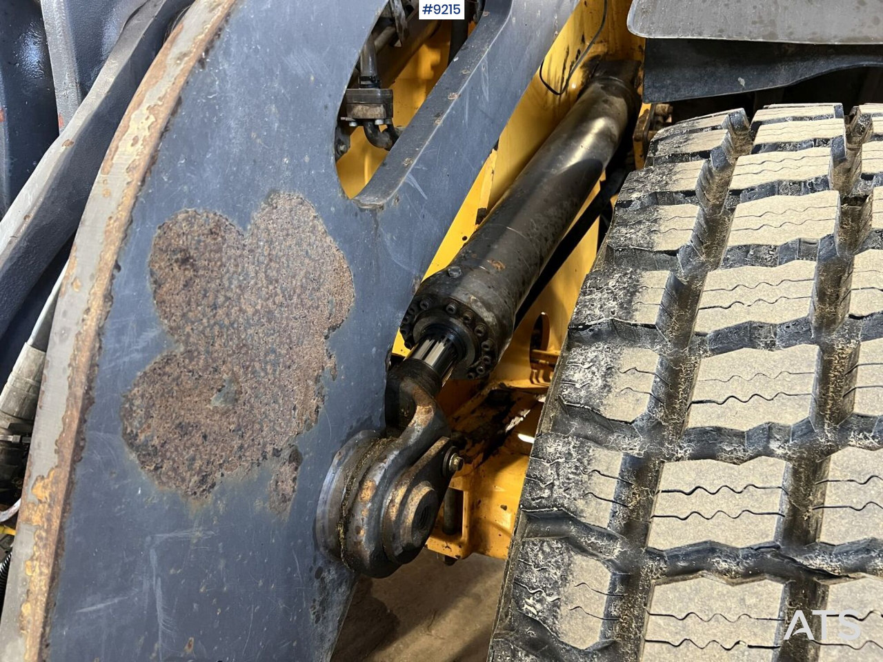 Pyöräkuormaaja Volvo L 90 H Wheel loader (VIDEO): kuva Pyöräkuormaaja Volvo L 90 H Wheel loader (VIDEO)