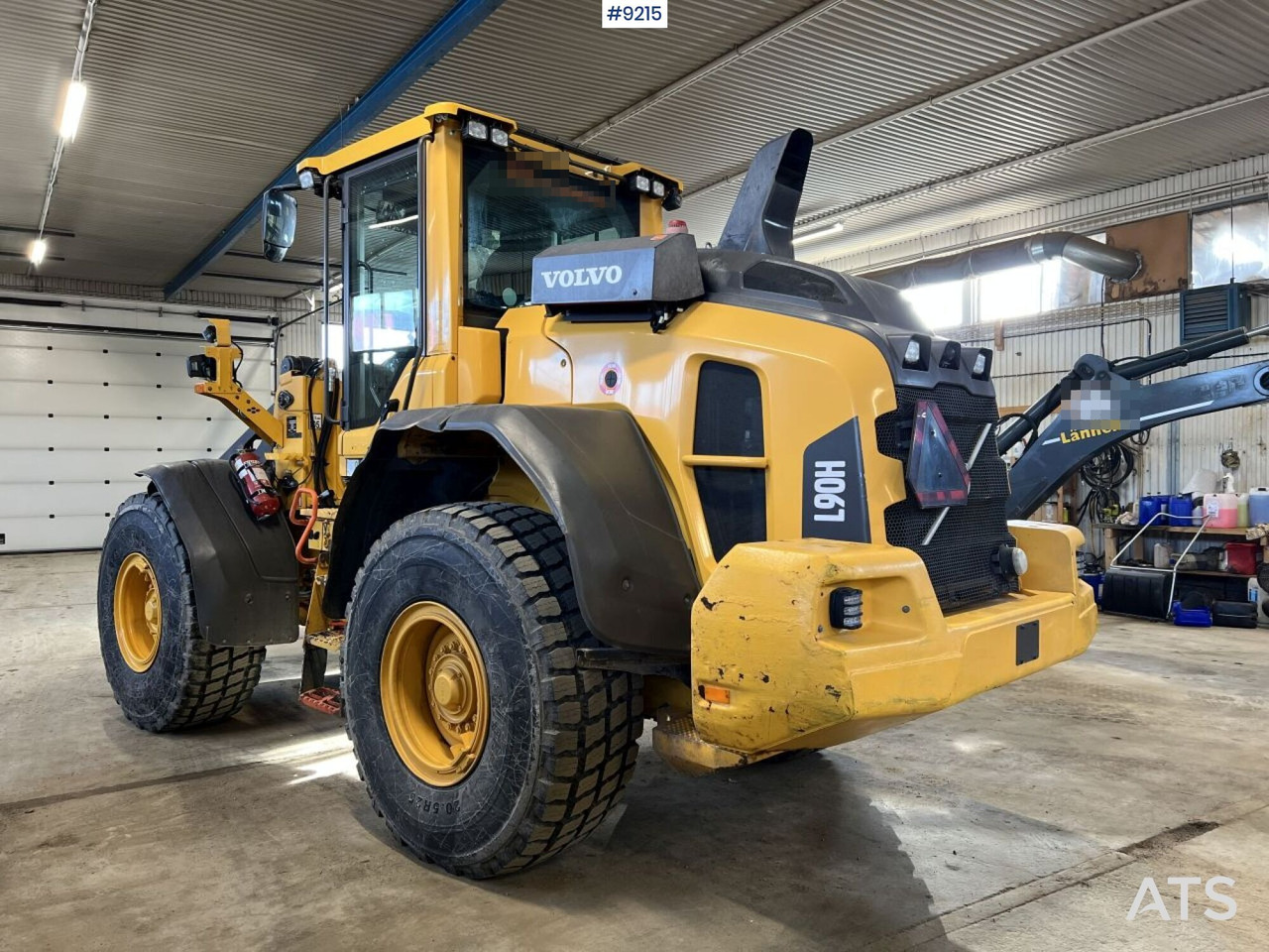 Pyöräkuormaaja Volvo L 90 H Wheel loader (VIDEO): kuva Pyöräkuormaaja Volvo L 90 H Wheel loader (VIDEO)