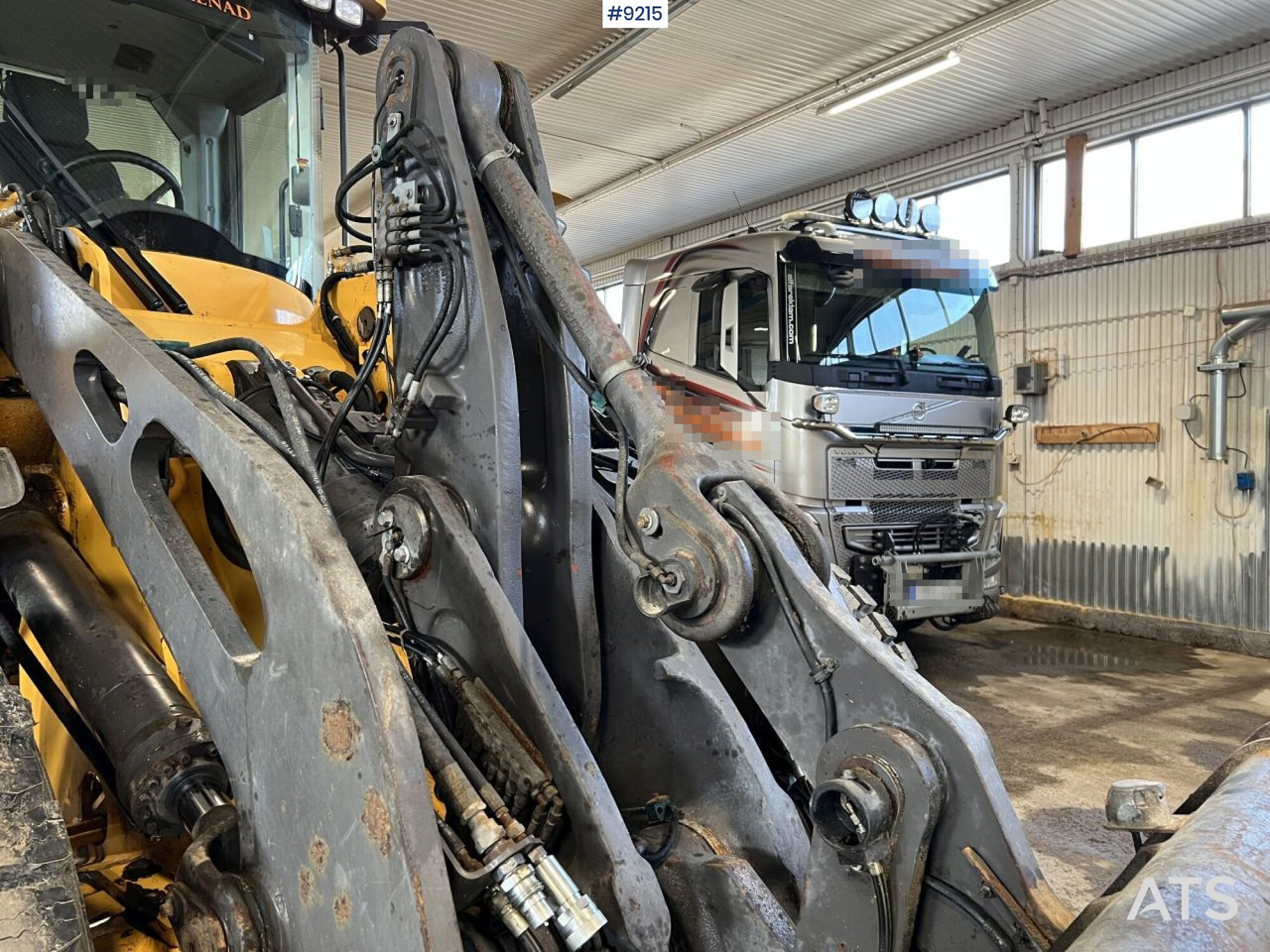Pyöräkuormaaja Volvo L 90 H Wheel loader (VIDEO): kuva Pyöräkuormaaja Volvo L 90 H Wheel loader (VIDEO)